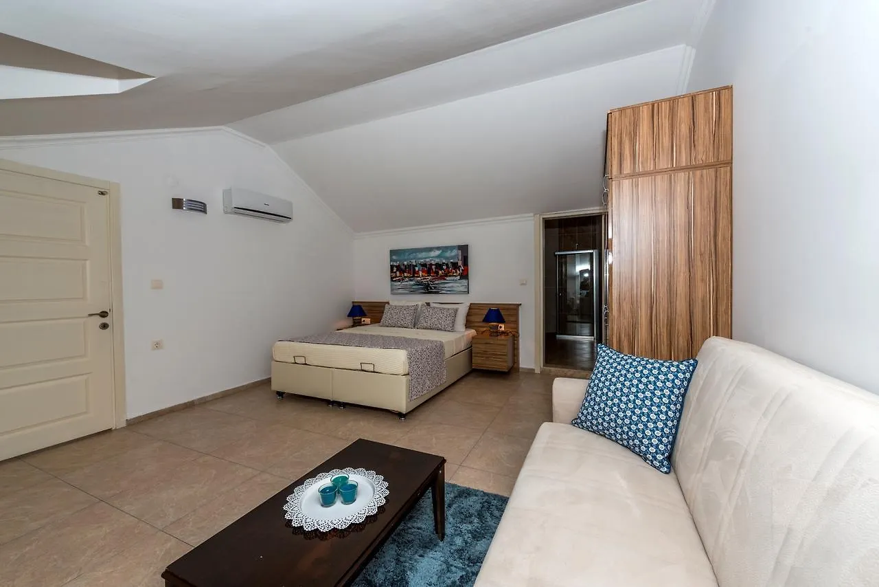 Semesterbostad Legend Apartments Calis Beach Fethiye