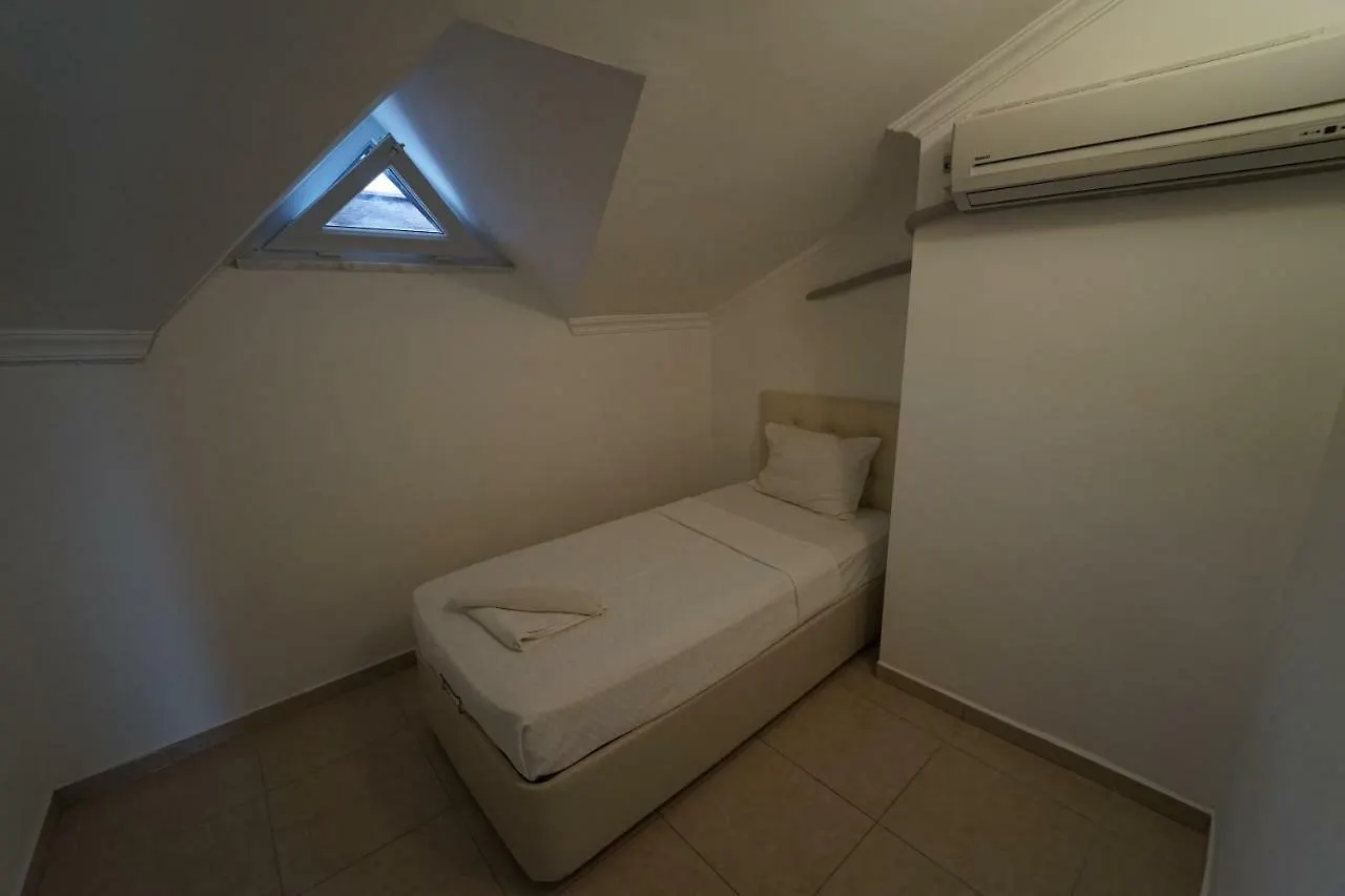 Semesterbostad Legend Apartments Calis Beach Fethiye